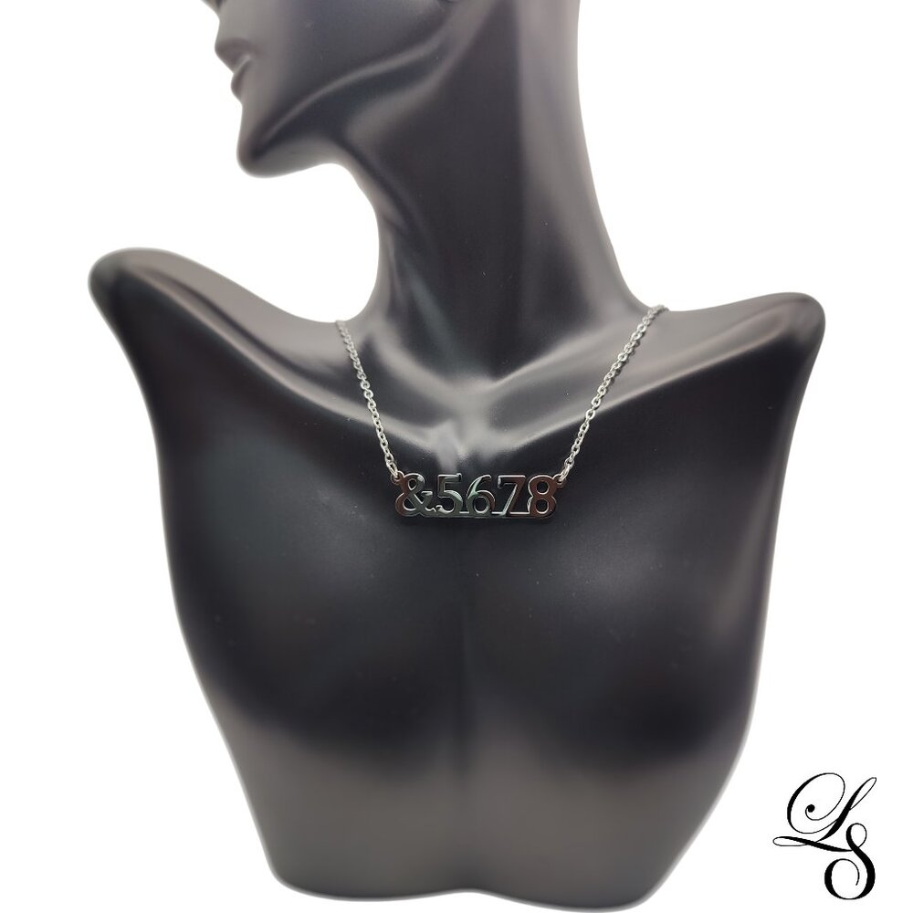 Silver "&5678" Chain-Linked Necklace